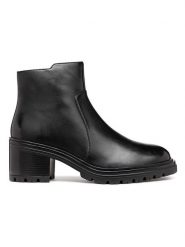 Geox Skórzane botki "Damiana" w kolorze czarnym rozmiar: 39. Czarne botki damskie Geox, eleganckie, bez obcasa, bez zapięcia. Za 316.99 zł.