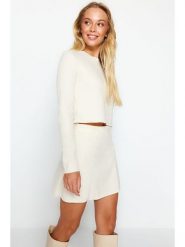 Trendyol Bluzka w kolorze kremowym rozmiar: XL. Brązowe bluzki damskie Trendyol, xl, bez wzorów, bez kołnierzyka, bez ramiączek. Za 56.99 zł.