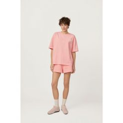T-shirt Kubota różowy damski. Czerwone koszulki sportowe damskie Kubota, xl, bez wzorów, z materiału, bez ramiączek. W wyprzedaży za 59.99 zł.