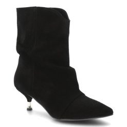 Czarne Boki Chebello Stylowe Obuwie Damskie Na Szpilce. Czarne kozaki damskie CheBello, z materiału, ze szpiczastym noskiem, bez obcasa, na obcasie, bez zapięcia. Za 535.99 zł.