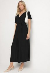 Czarna Kopertowa Sukienka z Bawełną i Paskiem Ivellevia. Czarne sukienki damskie Born2be, bez wzorów, z bawełny, eleganckie, bez ramiączek. Za 119.99 zł.