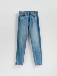 Jeansy mom fit z dłuższą nogawką - niebieski. Niebieskie jeansy damskie Reserved. Za 129.99 zł.