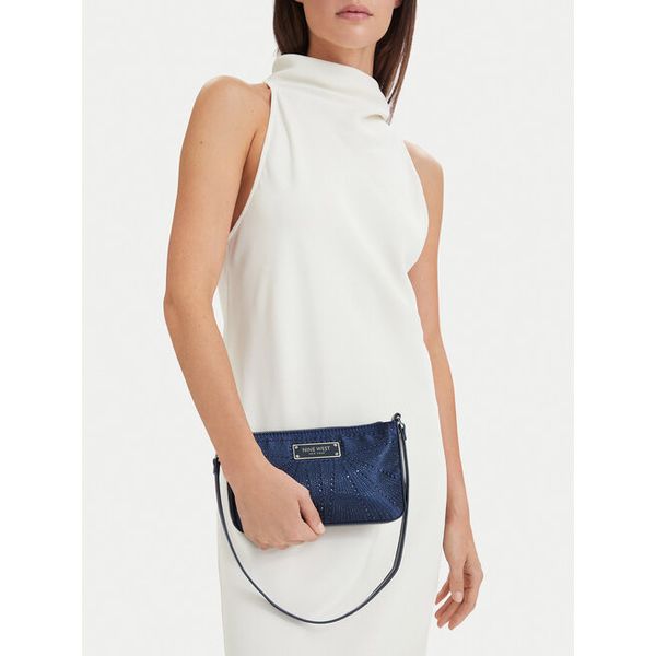 Torebka Nine West. Niebieskie torebki klasyczne damskie Nine West, bez dodatków. Za 169.99 zł.