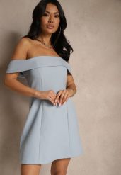 Jasnoniebieska Koktajlowa Sukienka Bandeau z Zakładką Przy Dekolcie Milzemis. Niebieskie sukienki damskie Renee, w ażurowe wzory, klasyczne, bez ramiączek. Za 139.99 zł.