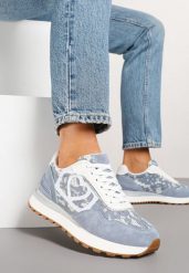 Niebieskie Sneakersy z Koronkowymi Zdobieniami Dallriva. Niebieskie obuwie sportowe casual damskie Renee, z jeansu, bez zapięcia. Za 89.99 zł.