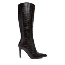 Kozaki Nine West. Brązowe kozaki damskie Nine West, bez obcasa, na szpilce, bez zapięcia. Za 329.99 zł.