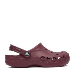 Klapki Crocs. Czerwone klapki damskie Crocs, bez wzorów, bez obcasa, bez zapięcia. Za 199.99 zł.