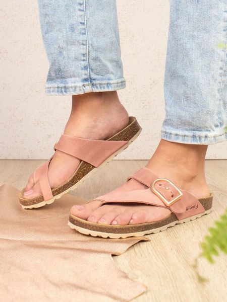 Billowy Skórzane japonki w kolorze różowym rozmiar: 37. Różowe klapki damskie Billowy, bez wzorów, z otwartym noskiem, bez obcasa, bez zapięcia. Za 136.13 zł.