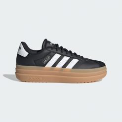 Buty VL Court Bold. Czarne obuwie sportowe casual damskie Adidas, bez zapięcia. Za 342.75 zł.