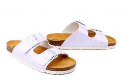 DR. BRINKMANN 700878-42 rosa, klapki damskie. Czerwone klapki damskie Dr. Brinkmann, bez wzorów, bez obcasa, bez zapięcia. Za 174.90 zł.