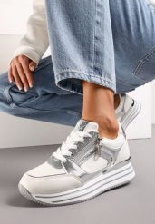 Biało-Srebrne Sneakersy z Brokatowymi Wstawkami i Krótkim Suwakiem Naiwra. Białe obuwie sportowe damskie Renee, z materiału, bez zapięcia. Za 89.99 zł.