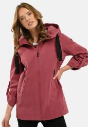 Prosty, krótki płaszcz J-TWIGGY. Czerwone płaszcze damskie Volcano, plus size, bez wzorów, z materiału, bez kaptura. Za 329.99 zł.