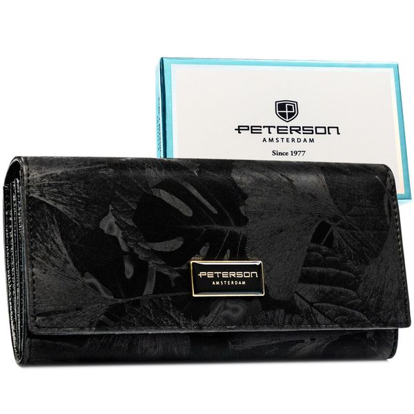 Duży portfel damski ze skóry naturalnej i ekologicznej w czarnym kolorze Peterson PTN PS122-MLF. Czarne portfele damskie Peterson, z aplikacjami, ze skóry. Za 129.99 zł.