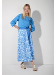 More & More Bluza w kolorze niebieskim rozmiar: 42. Niebieskie bluzy damskie More & More, z aplikacjami, bez kaptura. Za 124.95 zł.