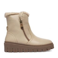 Botki Go Soft. Brązowe botki damskie GO SOFT, bez obcasa, na koturnie, bez zapięcia. Za 259.99 zł.