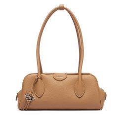 Torebka Calvin Klein. Brązowe torebki klasyczne damskie Calvin Klein, bez dodatków. Za 649.99 zł.