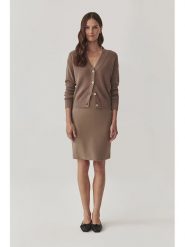 TATUUM Spódnica w kolorze beżowym rozmiar: 38. Brązowe spódnice damskie TATUUM, bez wzorów, midi. Za 100.52 zł.