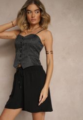 Czarne Szorty z Wiskozą High Waist Puvione. Czarne szorty damskie Renee, bez wzorów, z wiskozy, z podwyższonym stanem. Za 24.99 zł.