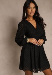 Czarna Sukienka z Tkaniny Plumeti o Rozkloszowanym Kroju z Dekoltem V Zenarela. Czarne sukienki damskie Renee, bez wzorów, z tkaniny, eleganckie, bez ramiączek. Za 149.99 zł.