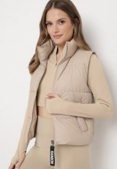 Beżowa Kamizelka z Ozdobnym Suwakiem i Wysoką Stójką Avertia. Brązowe kamizelki damskie Born2be, xl, bez wzorów, bez kaptura. Za 49.99 zł.