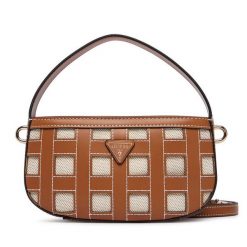 Torebka Guess. Brązowe kuferki damskie Guess, z aplikacjami, bez dodatków. Za 544.99 zł.