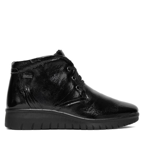 Trzewiki Josef Seibel. Czarne botki damskie Josef Seibel, bez obcasa, na płaskiej podeszwie, bez zapięcia. Za 419.99 zł.