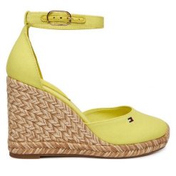 Espadryle Tommy Hilfiger. Żółte espadryle damskie Tommy Hilfiger, bez wzorów, bez obcasa. Za 409.99 zł.