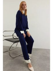 Trendyol 2-częściowy zestaw w kolorze granatowym rozmiar: L/XL. Niebieskie swetry klasyczne damskie Trendyol, l, bez kołnierzyka. Za 122.67 zł.