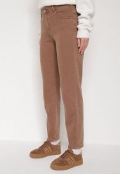 Brązowe Jeansy Mom Fit z Wysokim Stanem Marzia. Brązowe jeansy damskie Born2be, bez wzorów, z jeansu. Za 109.99 zł.