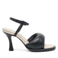 Sandały GINO ROSSI. Czarne sandały damskie Gino Rossi, bez wzorów, bez obcasa, na szpilce, bez zapięcia. Za 399.99 zł.
