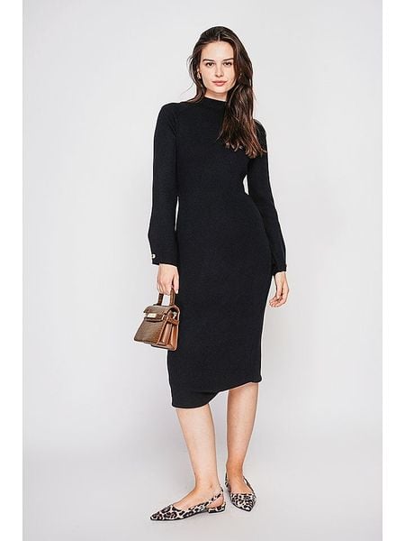 C& Jo Sukienka dzianinowa w kolorze czarnym rozmiar: 38. Czarne sukienki damskie C& Jo, bez wzorów, z dzianiny, klasyczne, bez ramiączek. Za 148.26 zł.