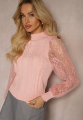 Różowy Golf ze Wstawkami z Siateczki na Rękawach Yelira. Czerwone golfy damskie Renee, z aplikacjami, z jeansu, bez ramiączek. Za 59.99 zł.