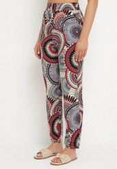 Czerwone Bawełniane Spodnie o Szerokim Kroju z Wysokim Stanem ze Wzorem Boho Zarrive. Czerwone spodnie materiałowe damskie Born2be, bez wzorów, z bawełny. Za 29.99 zł.