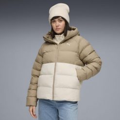 Damska kurtka z kapturem Mono PUMA Alpine Snow White. Białe kurtki damskie Puma, bez wzorów, z kapturem. Za 699.00 zł.