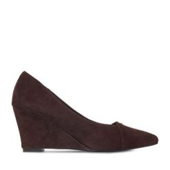 Czółenka MEXX. Brązowe czółenka damskie Mexx, bez wzorów, bez obcasa. Za 329.99 zł.