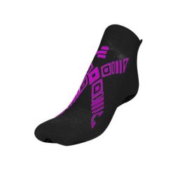 Skarpety techniczne basenowe klasyczne dla dorosłych, czarnym ze fuksji. Czarne skarpetki damskie R-EVENGE, bez wzorów, z lycry. Za 118.89 zł.