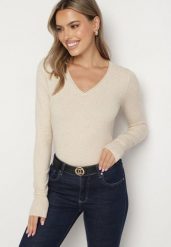 Beżowy Sweter Klasyczny z Trójkątnym Dekoltem z Domieszką Kaszmiru Taielle. Brązowe swetry klasyczne damskie Born2be, z jeansu, bez kołnierzyka. Za 69.99 zł.