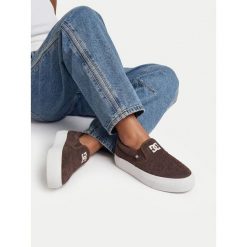 Tenisówki DC Shoes. Brązowe trampki damskie DC Shoes, bez wzorów, bez zapięcia. Za 199.99 zł.