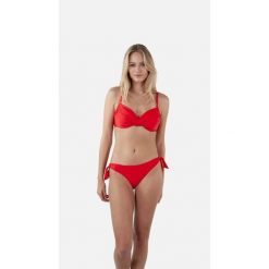 Figi do kostiumów kąpielowych dla kobiet Barts Kelli. Czerwone bikini Barts, bez wzorów. Za 178.50 zł.