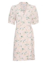 MOSS COPENHAGEN Sukienka "Tenya Lyvia" w kolorze jasnoróżowym rozmiar: XS. Różowe sukienki damskie Moss Copenhagen, bez wzorów, z wiskozy, klasyczne, bez ramiączek. Za 215.95 zł.