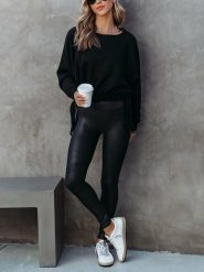 LA Angels Sweter w kolorze czarnym rozmiar: S. Czarne swetry klasyczne damskie LA Angels, s, bez kołnierzyka. Za 127.35 zł.