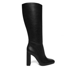 Kozaki Steve Madden. Czarne kozaki damskie Steve Madden, bez obcasa, na słupku, bez zapięcia. Za 729.99 zł.