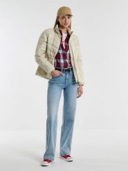 BIG STAR Kurtka puchowa w kolorze beżowym rozmiar: XS. Brązowe kurtki damskie Big Star, xs, bez wzorów, z puchu, bez kaptura. Za 279.99 zł.