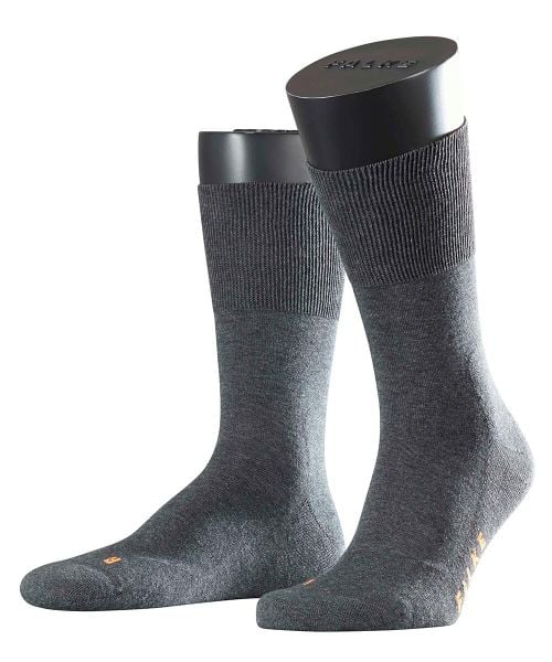 Skarpety Falke Run. Szare skarpetki damskie Falke, bez wzorów, z bawełny. Za 119.50 zł.