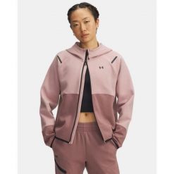Bluza Under Armour Rival Fleece Colorblock Hoodie. Czerwone bluzy damskie Under Armour, bez wzorów, bez kaptura. Za 289.99 zł.