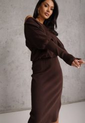 Brązowa Nietoperzowa Sukienka z Dzianiny z Wiskozą z Dekoltem w Łódkę Yuzoma. Brązowe sukienki damskie Renee, bez wzorów, z dzianiny, bez ramiączek. Za 169.99 zł.