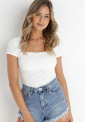 Biała Bluzka Harphohsa. Białe bluzki damskie Born2be, l, bez wzorów, z dzianiny, bez kołnierzyka, bez ramiączek. Za 79.99 zł.