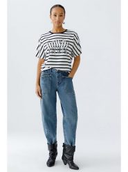 Oui Koszulka w kolorze biało-niebieskim rozmiar: 34. Białe koszulki damskie Oui, bez wzorów, z bawełny, bez kołnierzyka, bez ramiączek. Za 109.78 zł.