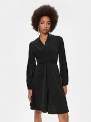 DKNY Sukienka codzienna DD3G2174 Czarny Regular Fit. Czarne sukienki damskie DKNY, bez wzorów, z syntetyku, bez ramiączek. Za 999.99 zł.