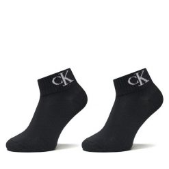 Skarpety długie Calvin Klein Jeans. Czarne skarpetki damskie Calvin Klein Jeans, bez wzorów, z jeansu. Za 59.99 zł.